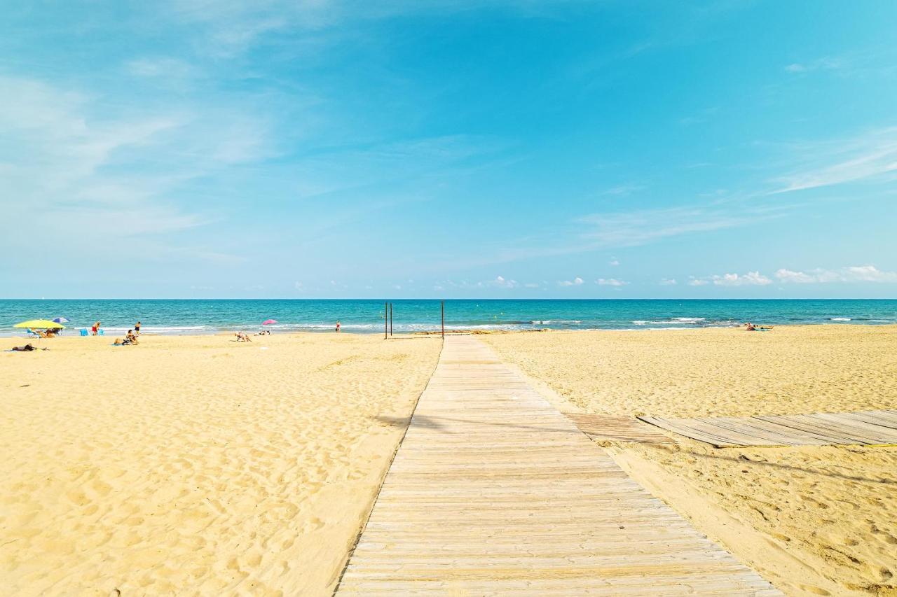 Infinity Beach Torrevieja Bagian luar foto