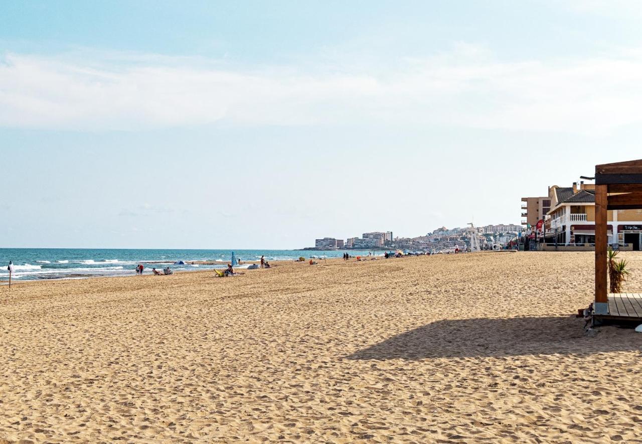 Infinity Beach Torrevieja Bagian luar foto